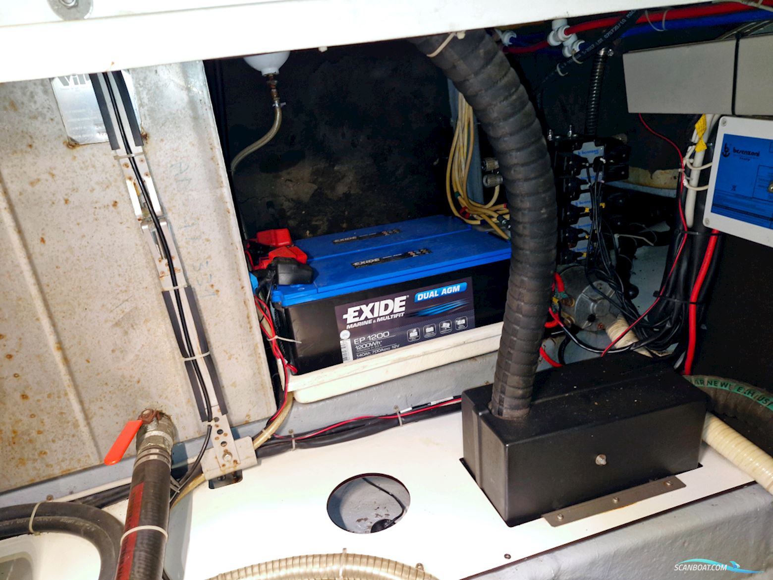 Absolute 47 HT Volvo Penta IPS-600