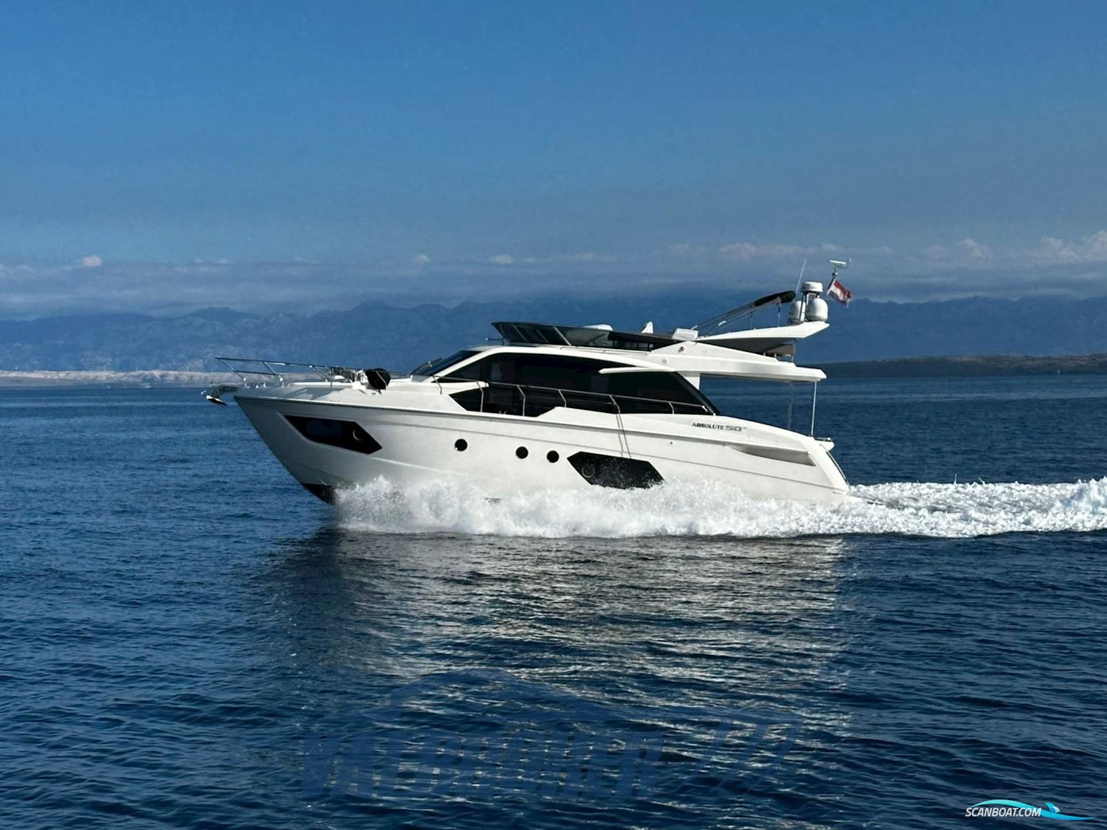 Absolute 50 Fly Motorbåd 2021, med Volvo Penta D6 IPS 650 motor, Kroatien