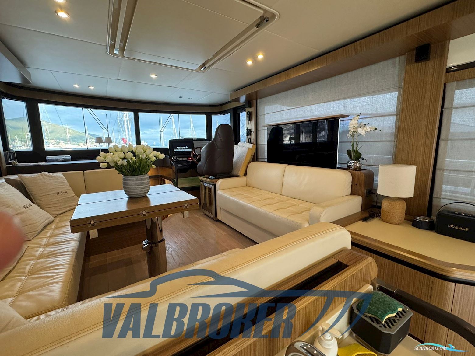 Absolute Navetta 52