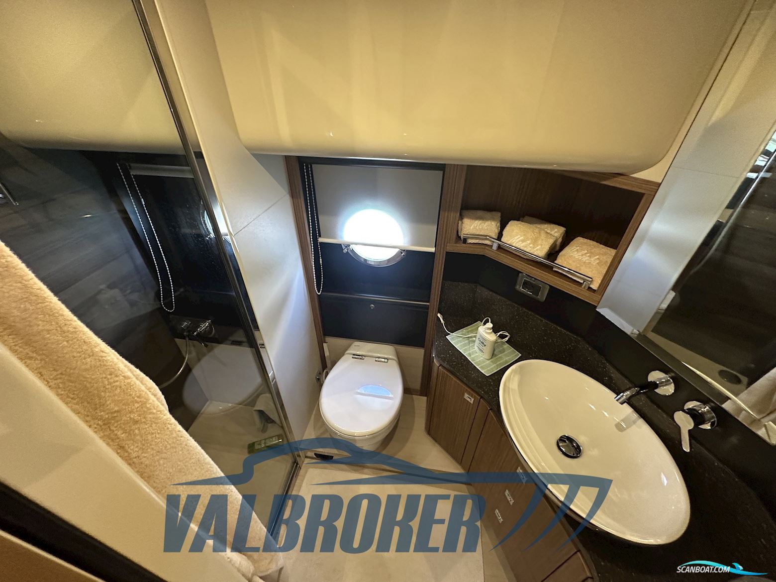 Absolute Navetta 52