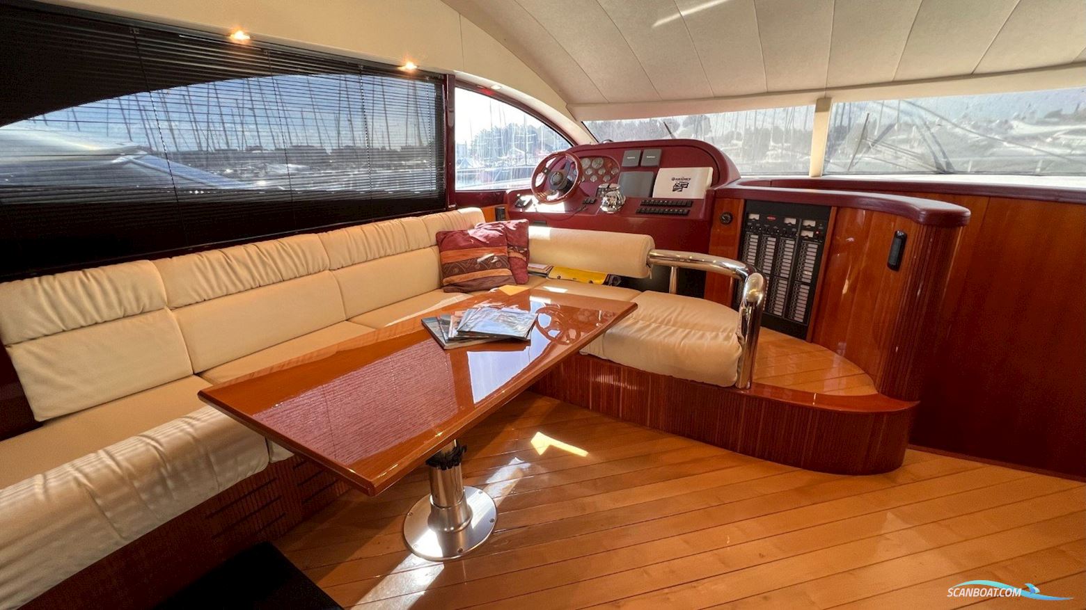 ADMIRAL 62 FLY - MODEL 2001
