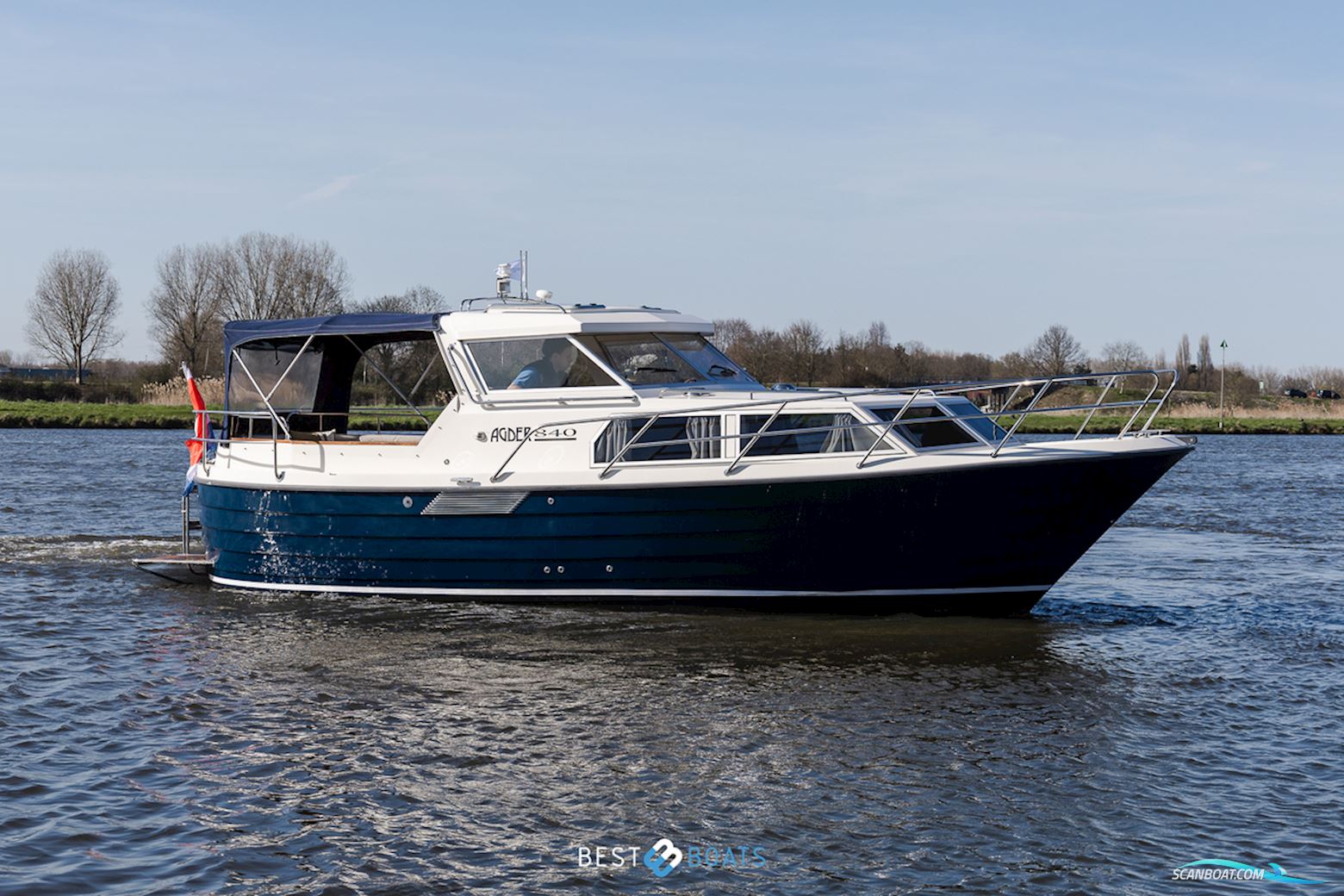 Agder 840 OK Motorbåd 2012, med Yanmar Maakt Betrouwbare en Zuinige Scheepsdieselmotoren Voor Zowel Pleziervaart Als Commerciële Schepen. Ze Staan Bekend om Hun Duurzaamheid, Wereld motor, Holland