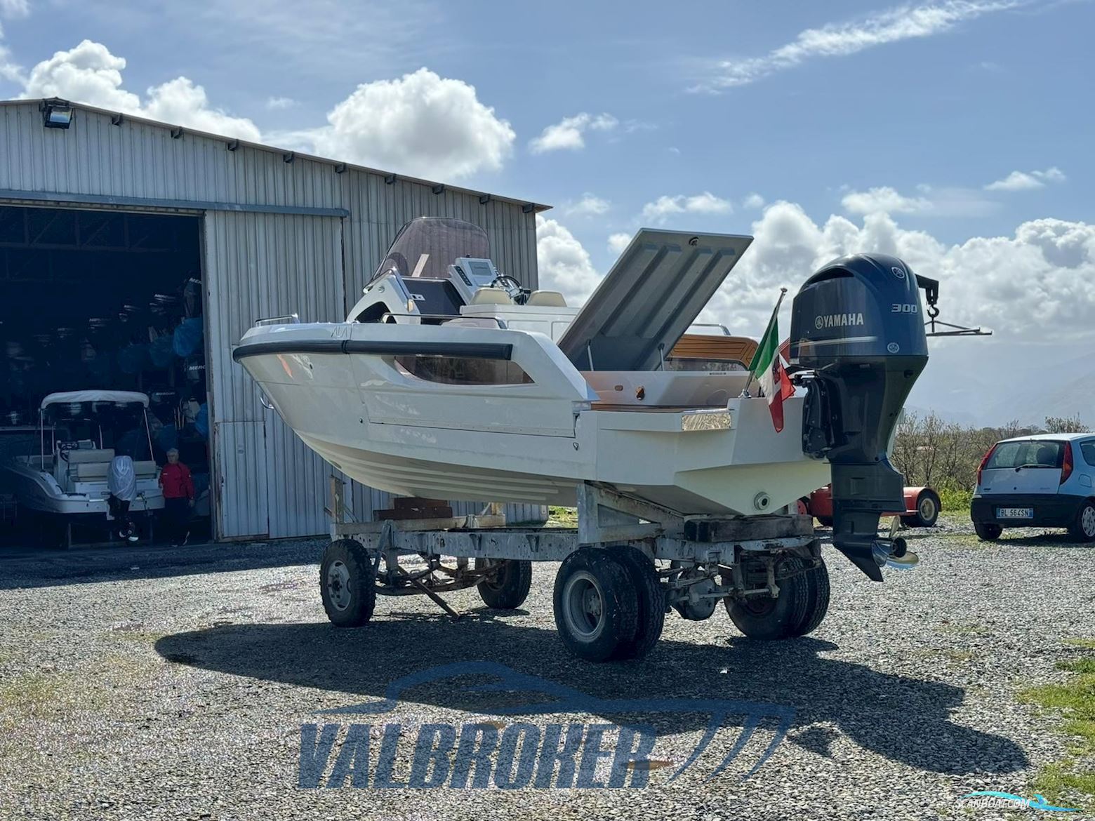 Ala Yachts Ala 8 Walkaround