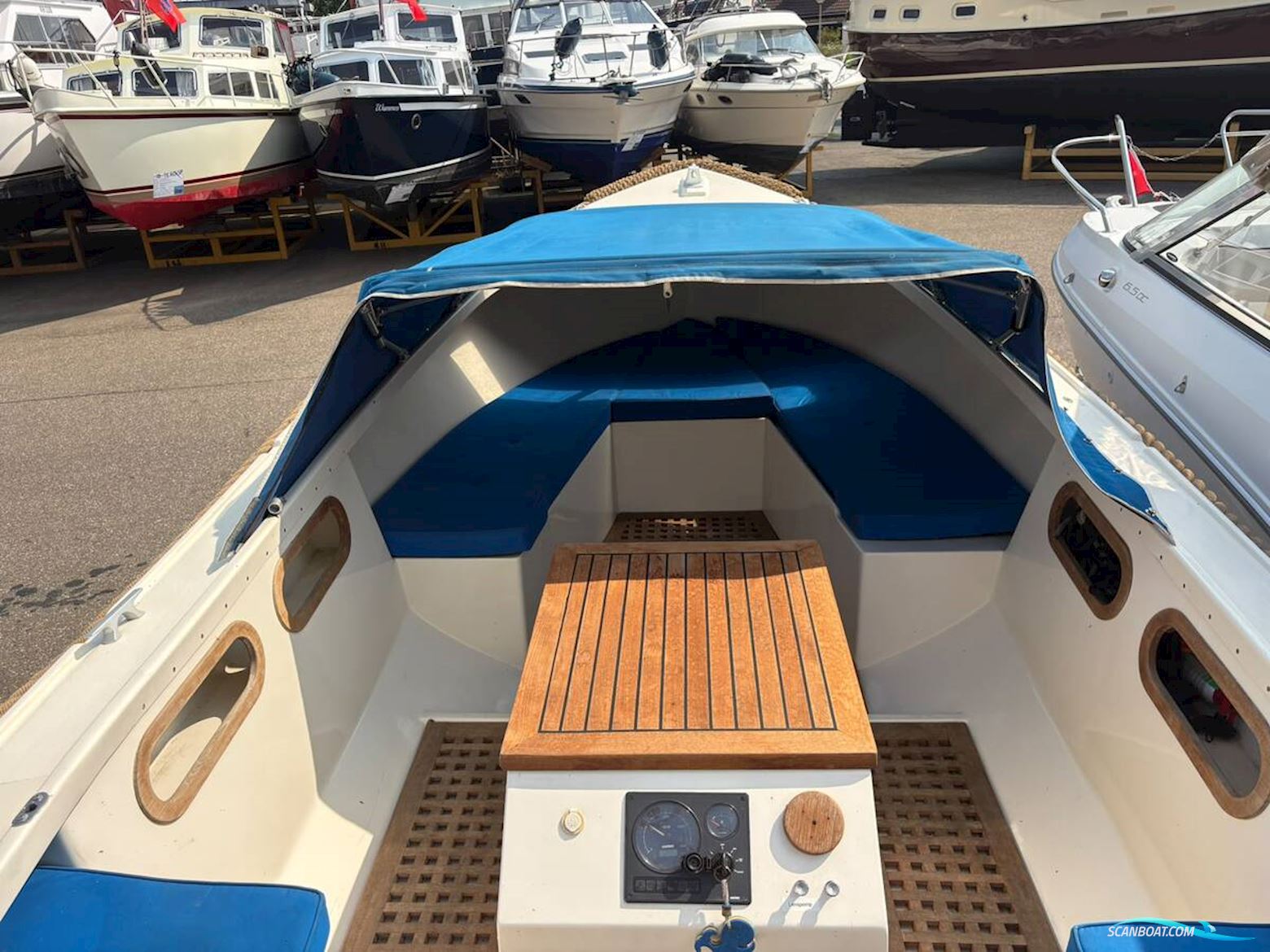 Albatros 21