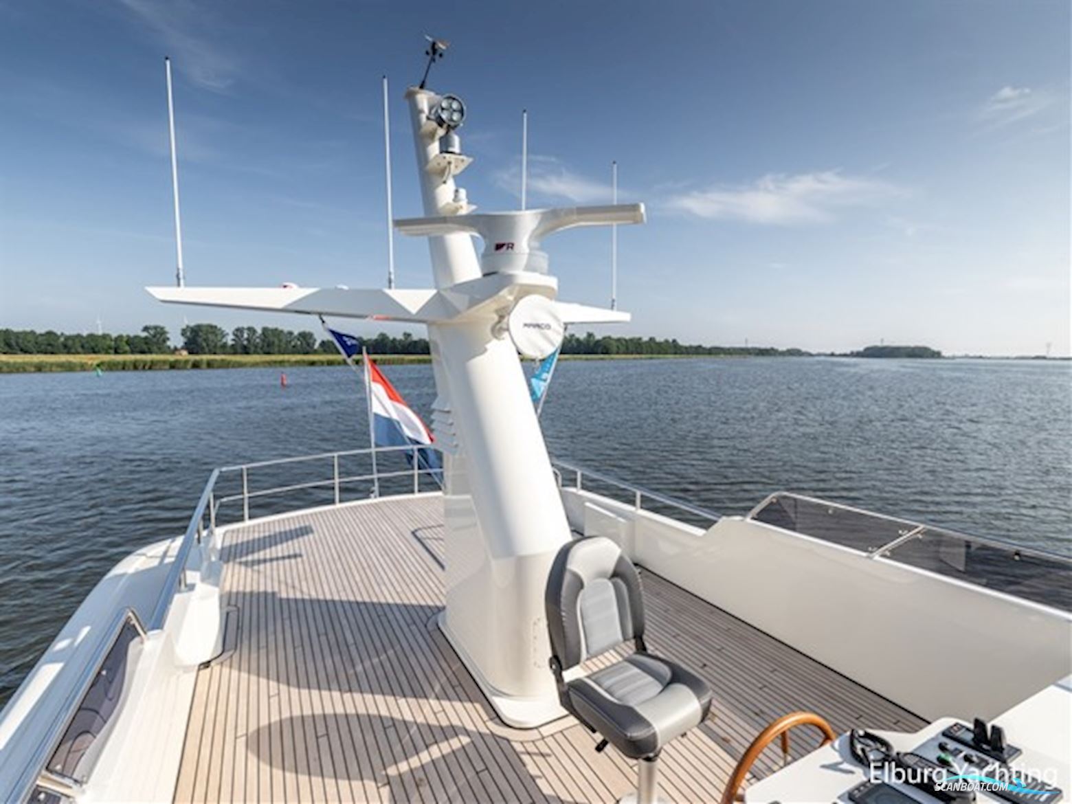 Alm Grand Voyager 65 