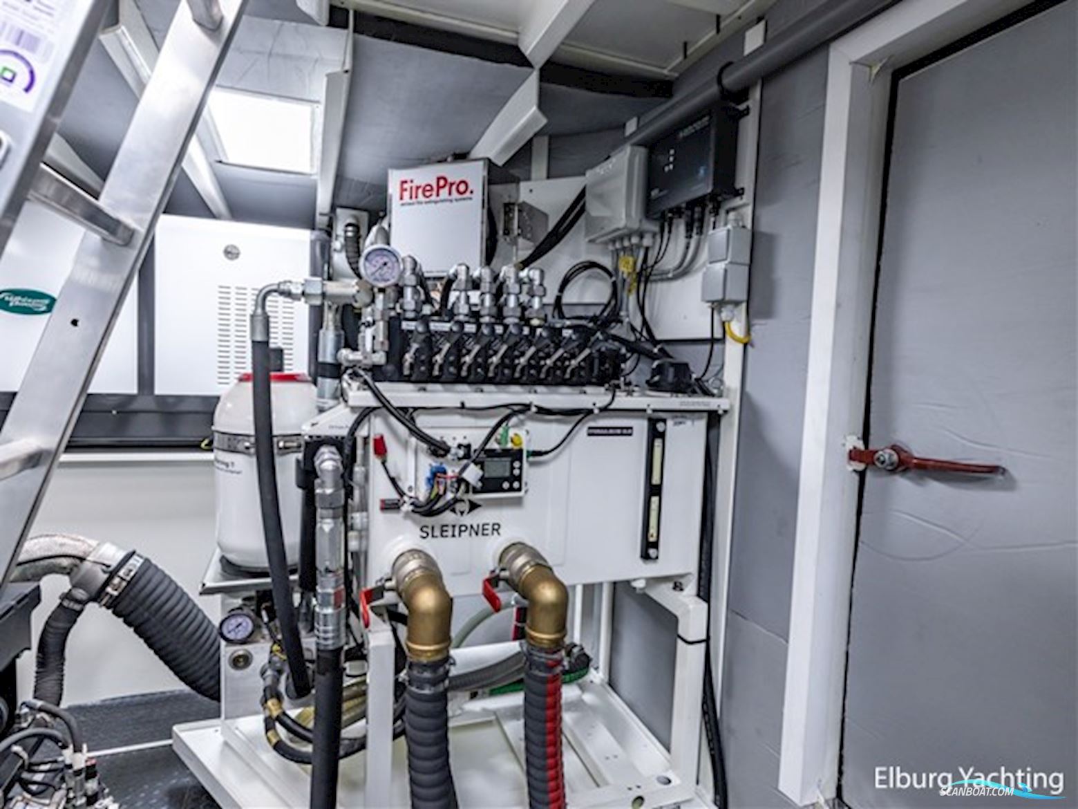 Alm Grand Voyager 65