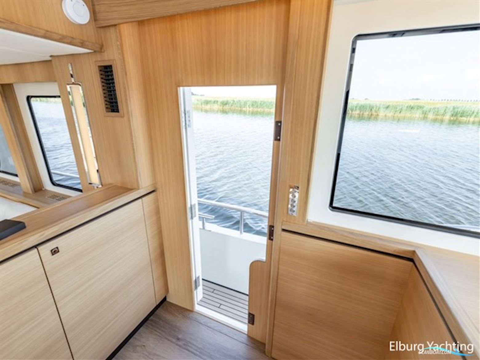 Alm Grand Voyager 65