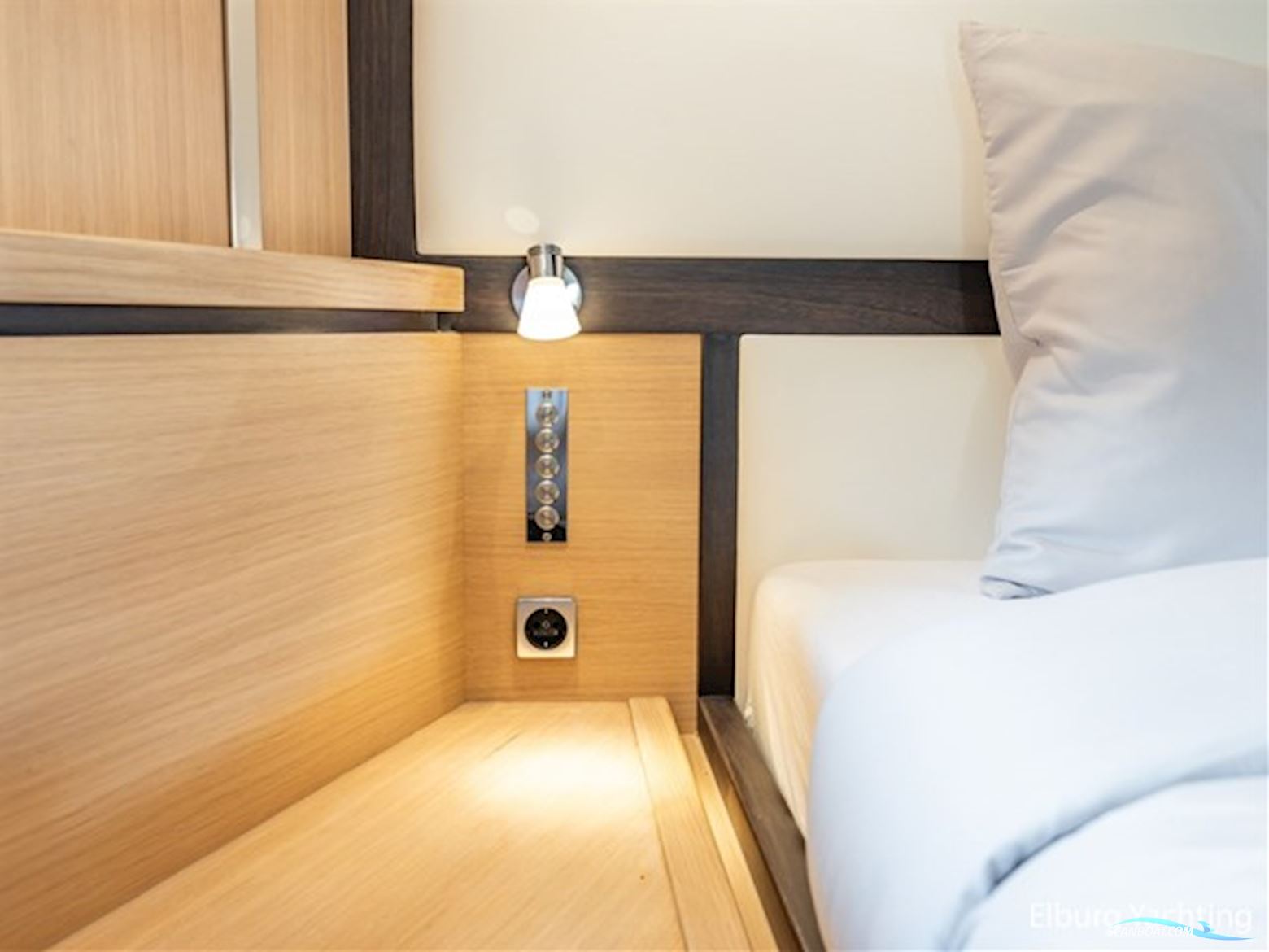 Alm Grand Voyager 65