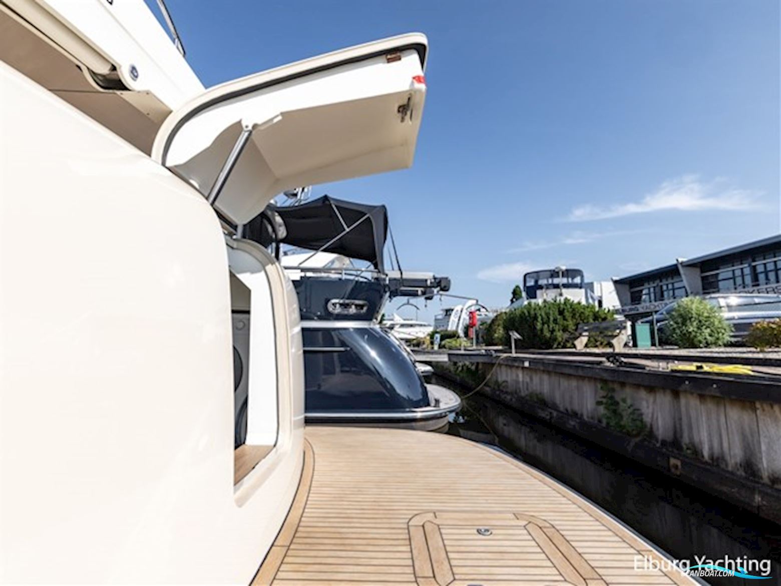 Alm Grand Voyager 65