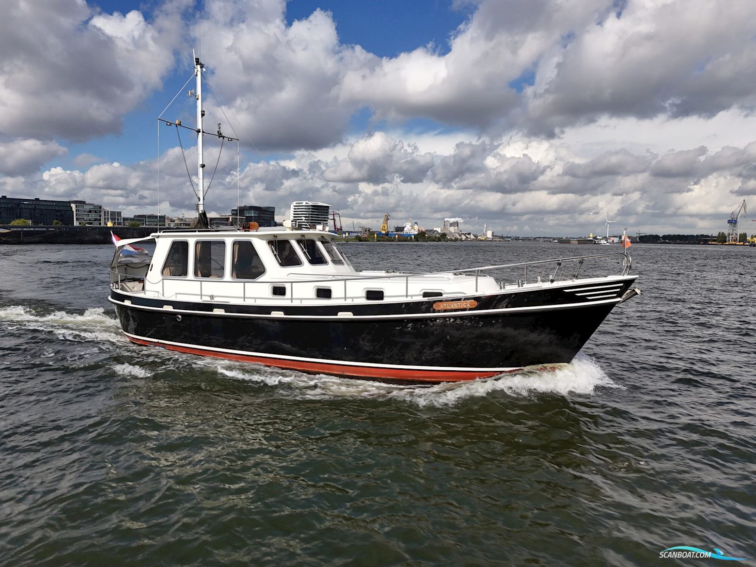 Alm Kotter 12.20 OK Motorbåd 1996, med Perkins motor, Holland