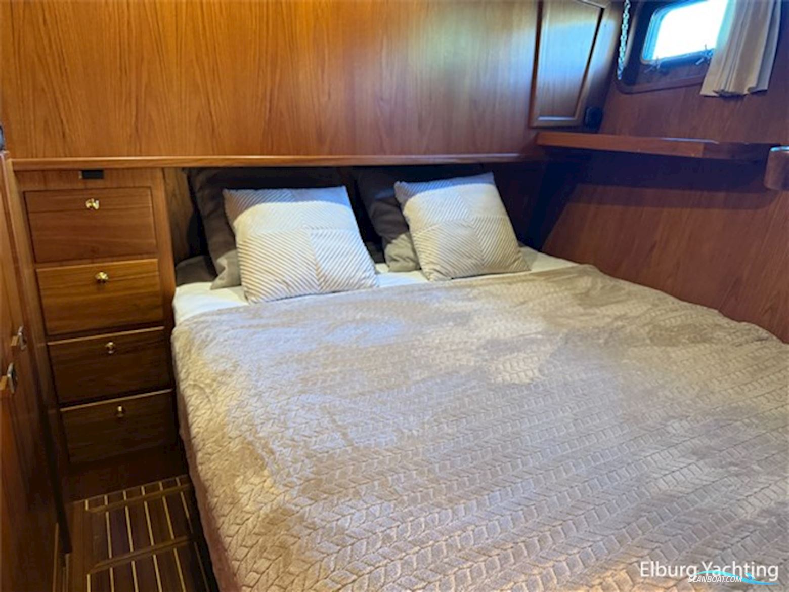 Altena 45 Blue Water Trawler - Stabilizers