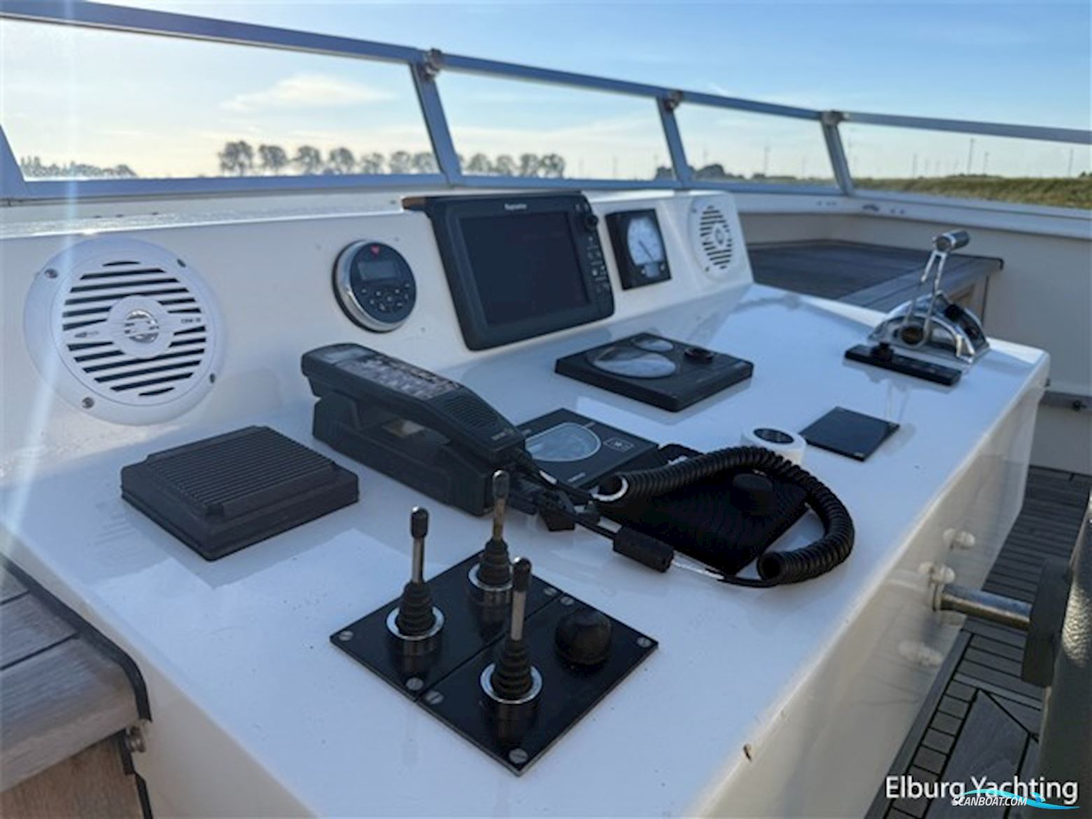 Altena 45 Blue Water Trawler - Stabilizers