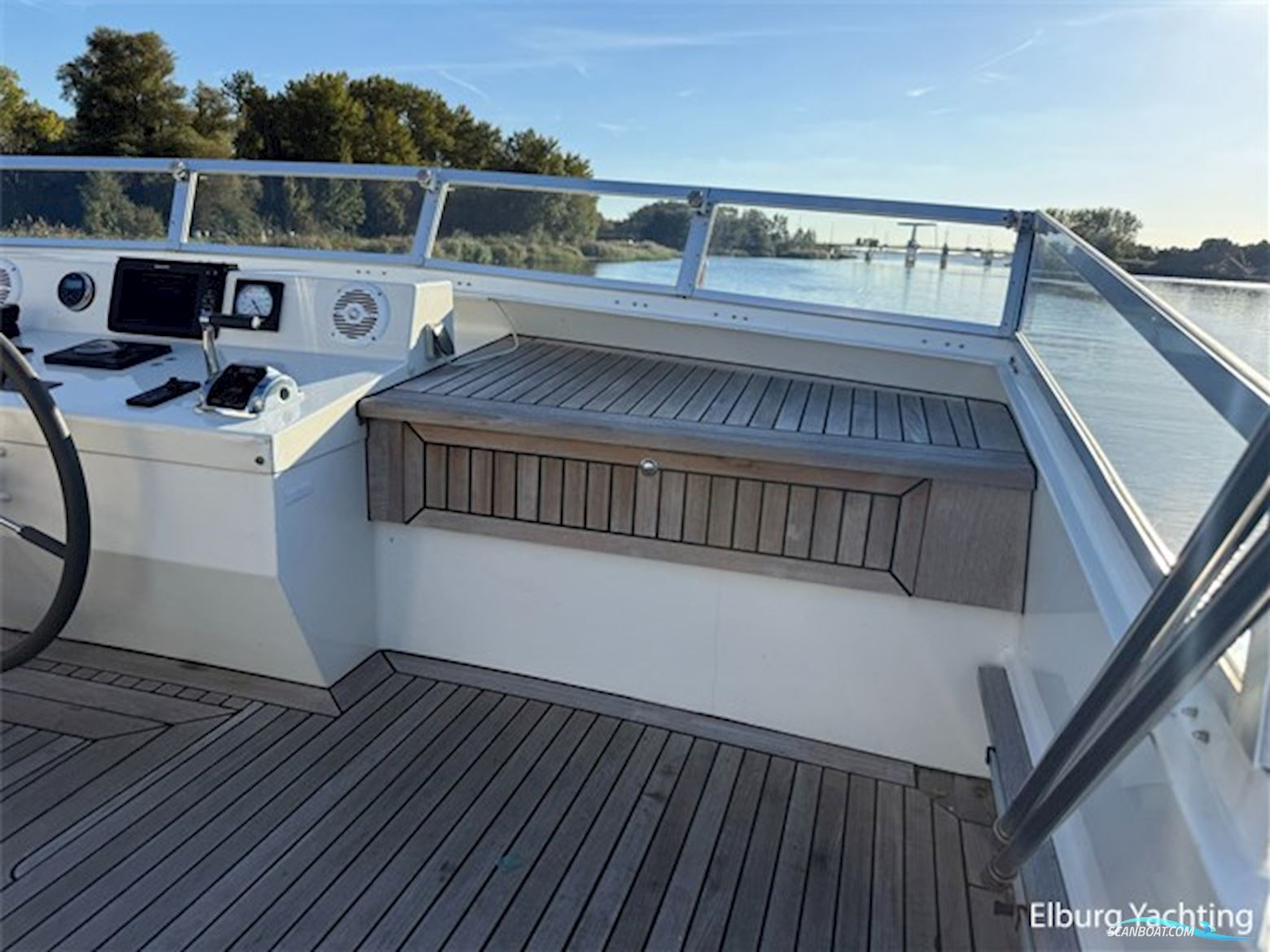Altena 45 Blue Water Trawler - Stabilizers