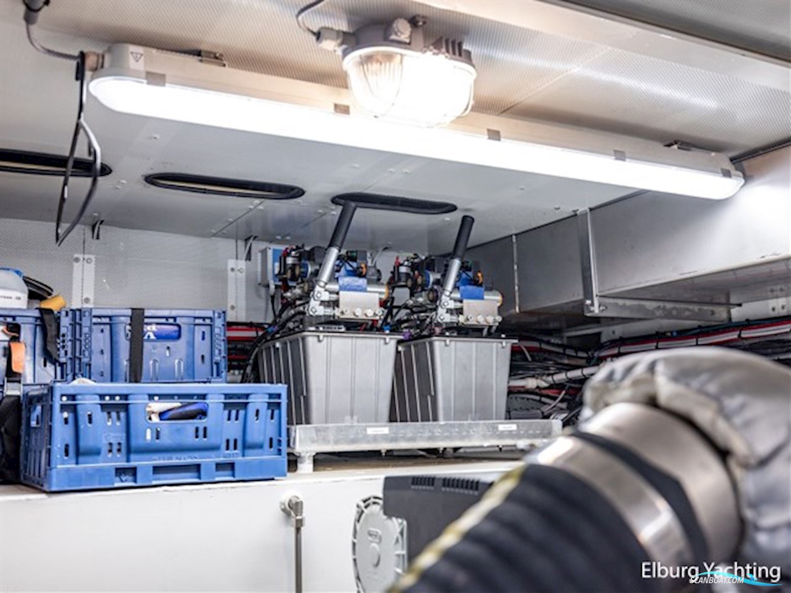 Altena 52 - Aluminium - Fast Going