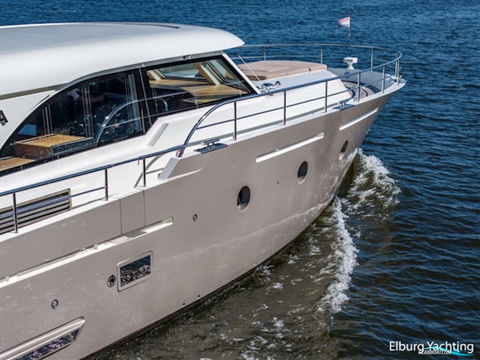 Altena 52 - Fast Going  - Aluminium