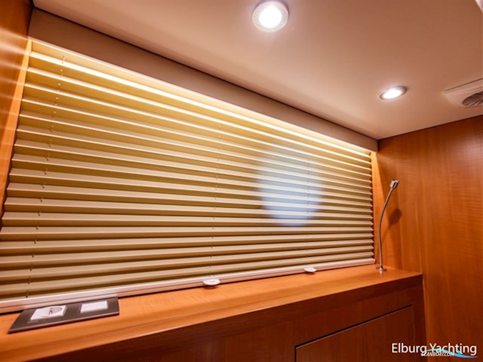 Altena 52 - Fast Going - Aluminium