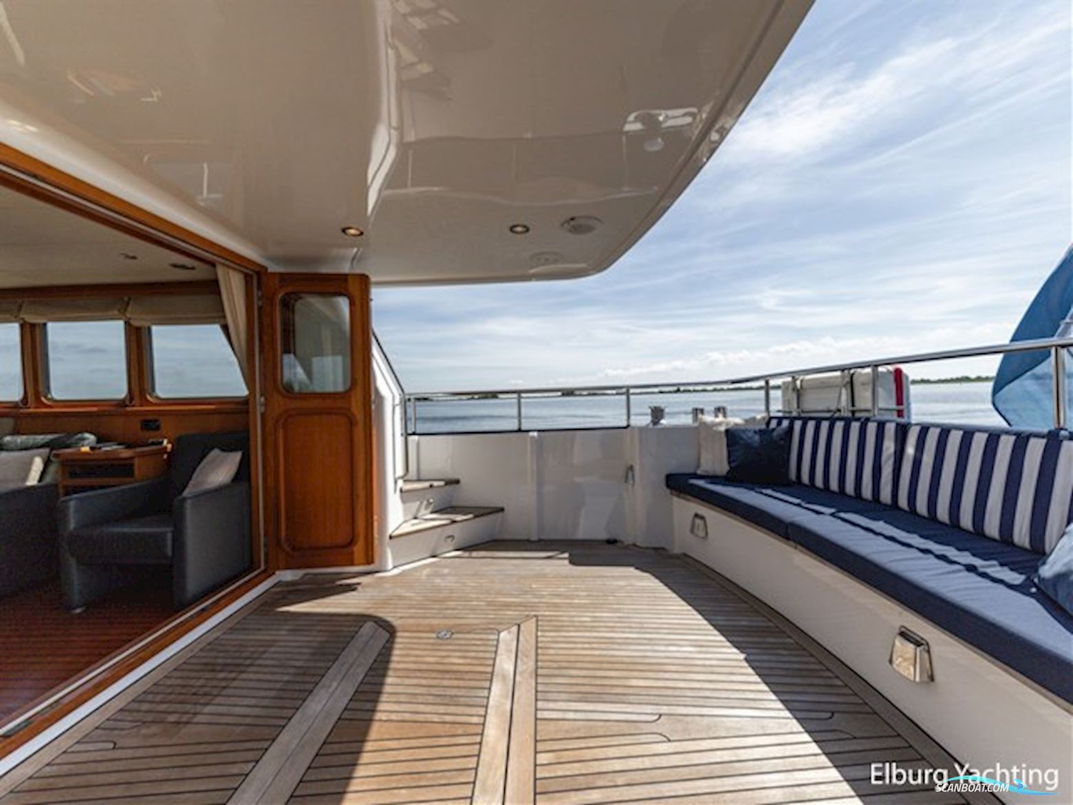 Altena 53 Custom Trawler - Stabilizers