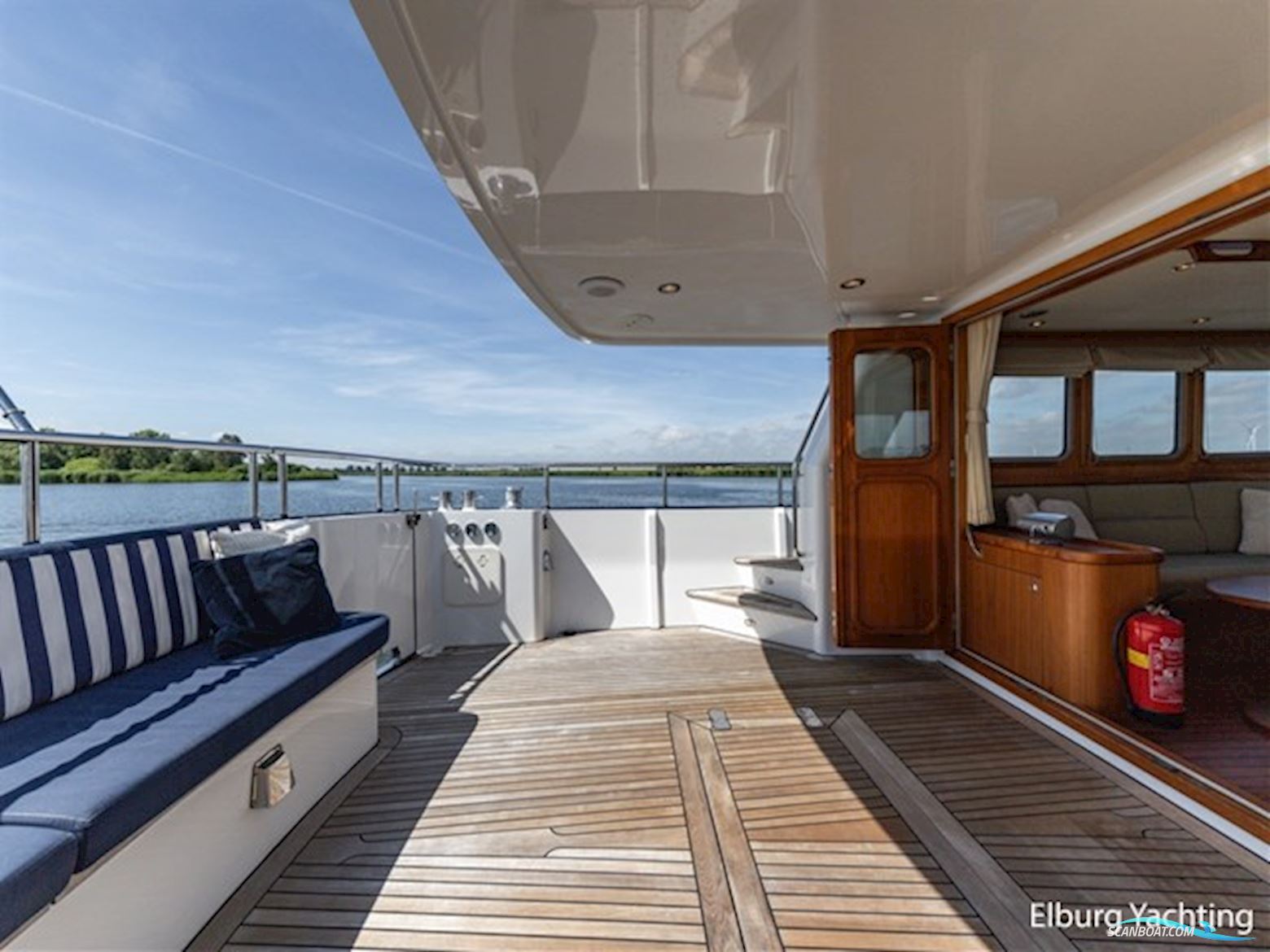 Altena 53 Custom Trawler - Stabilizers
