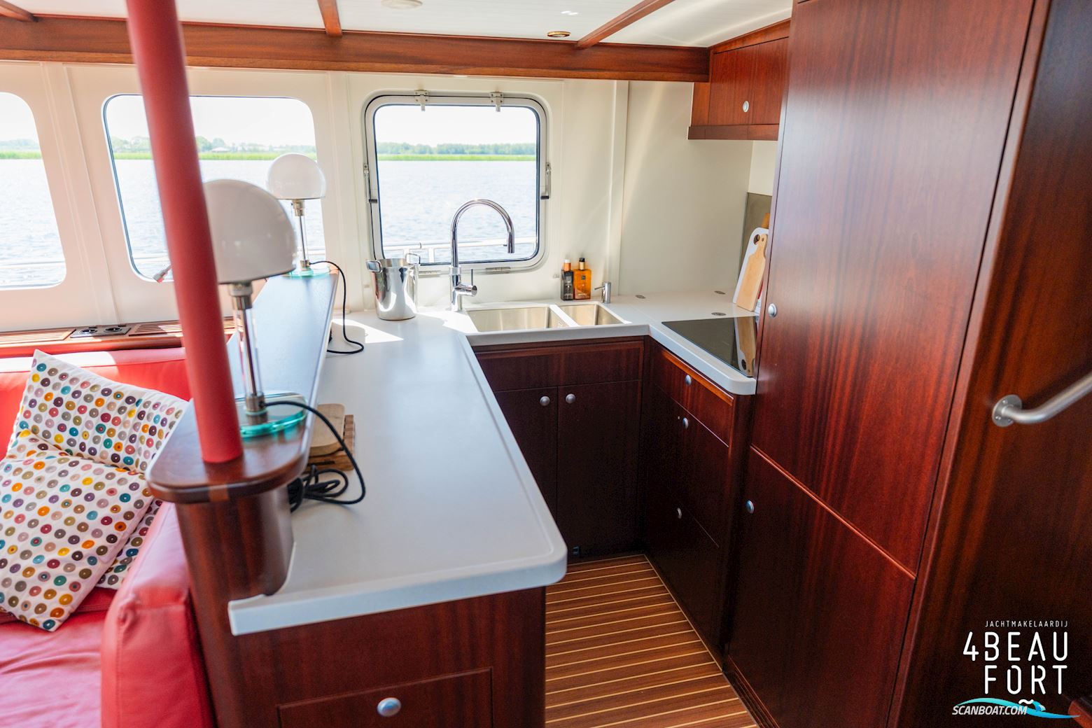 Altena 53 Custom Trawler