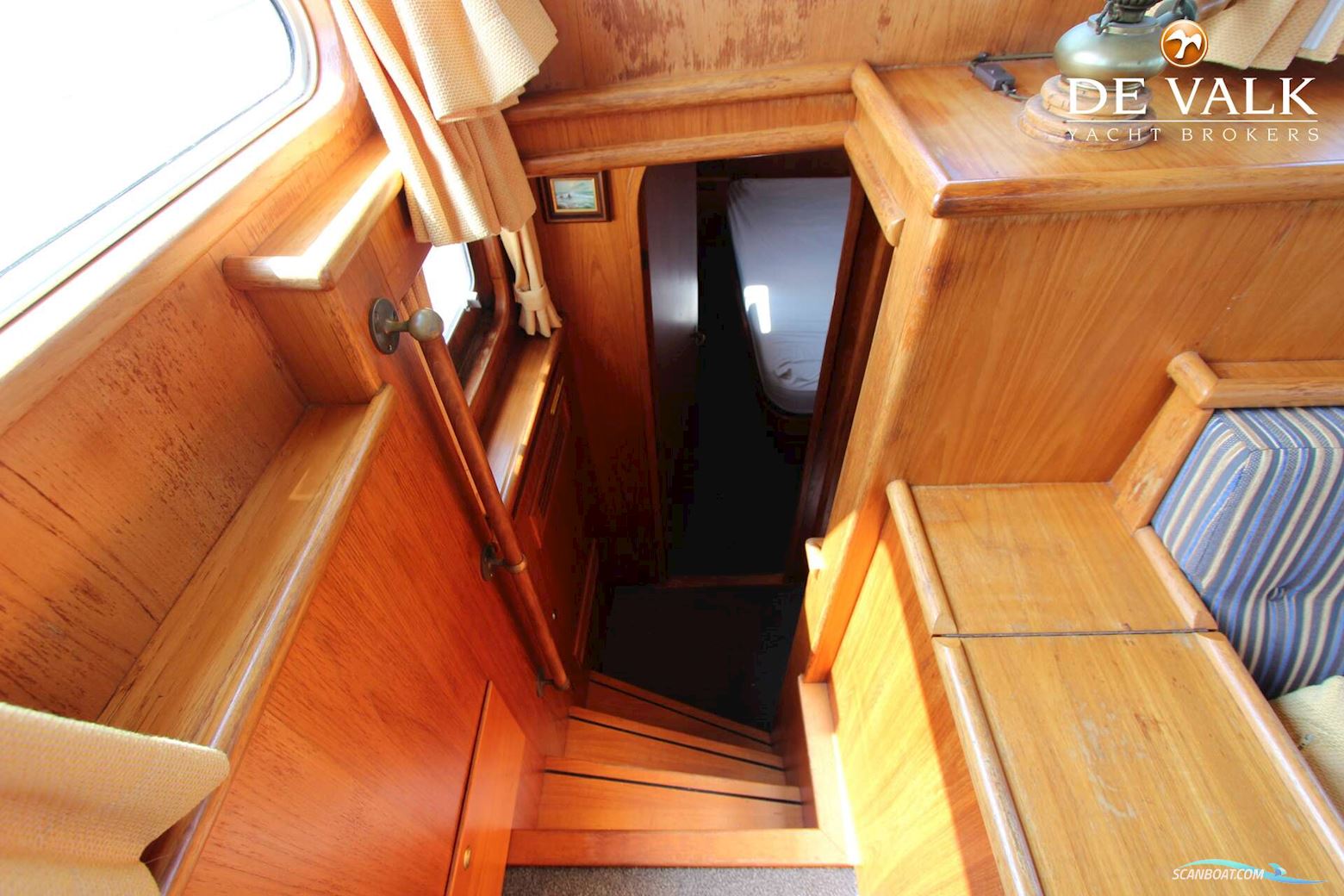 Altena Blue Water Trawler 48