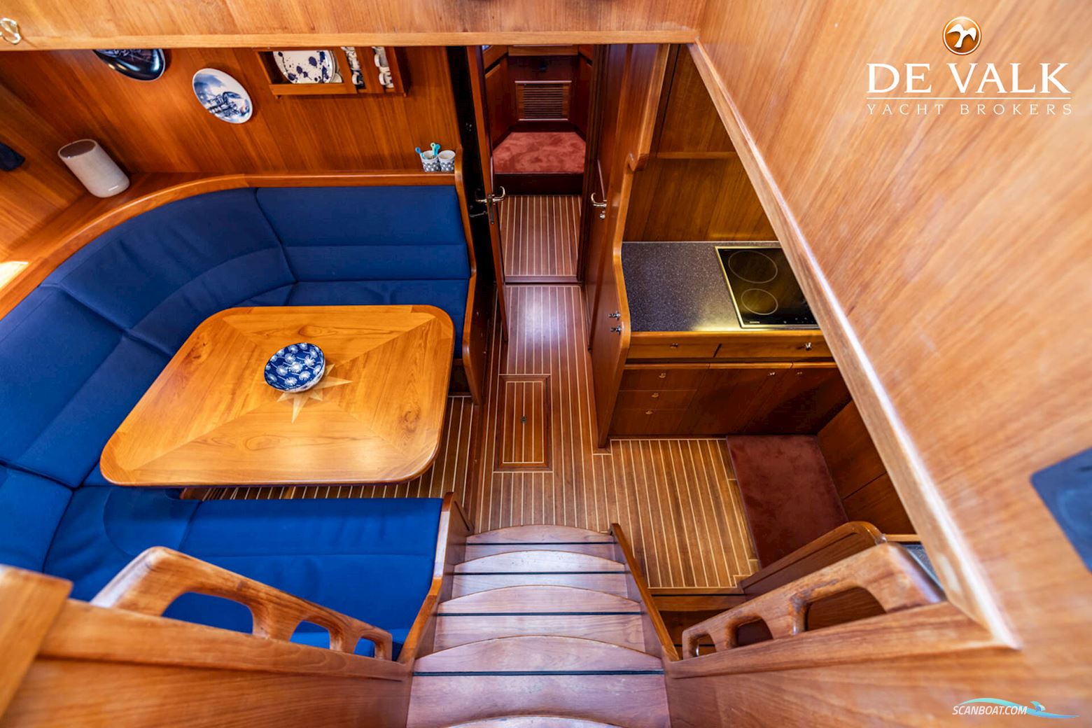 Altena Blue Water Trawler 58
