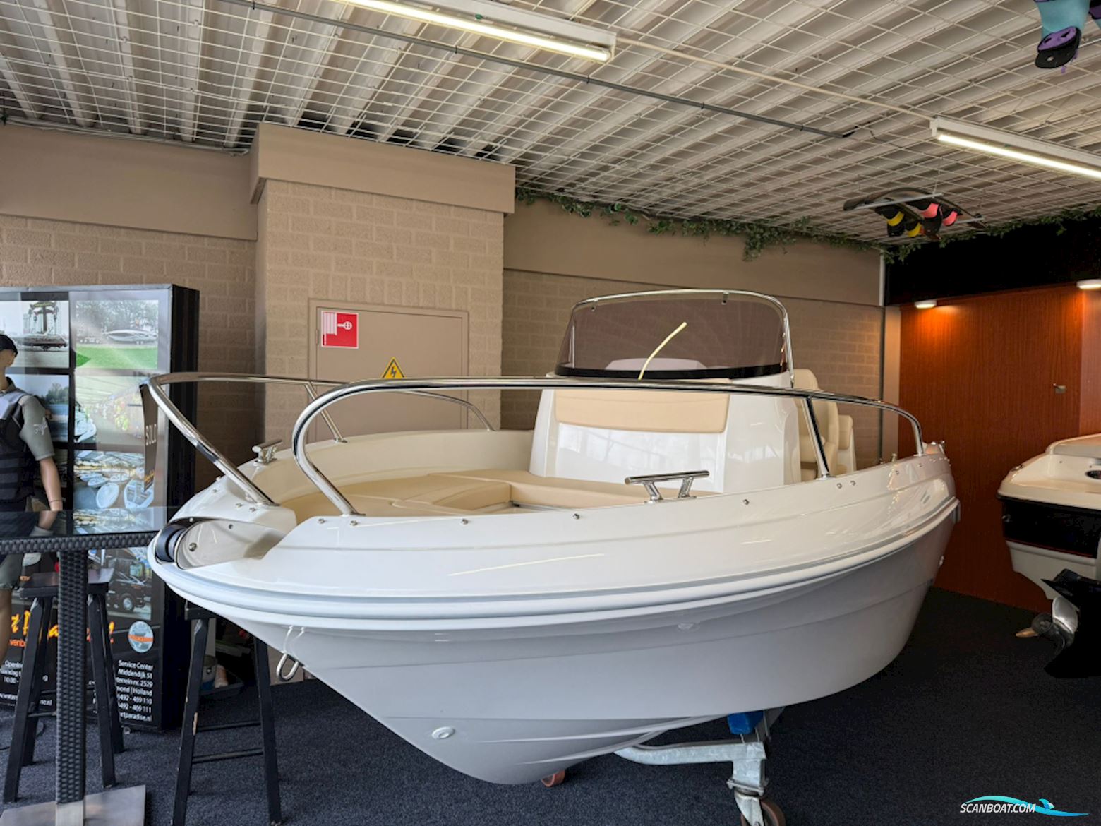AM Yacht 520 Open