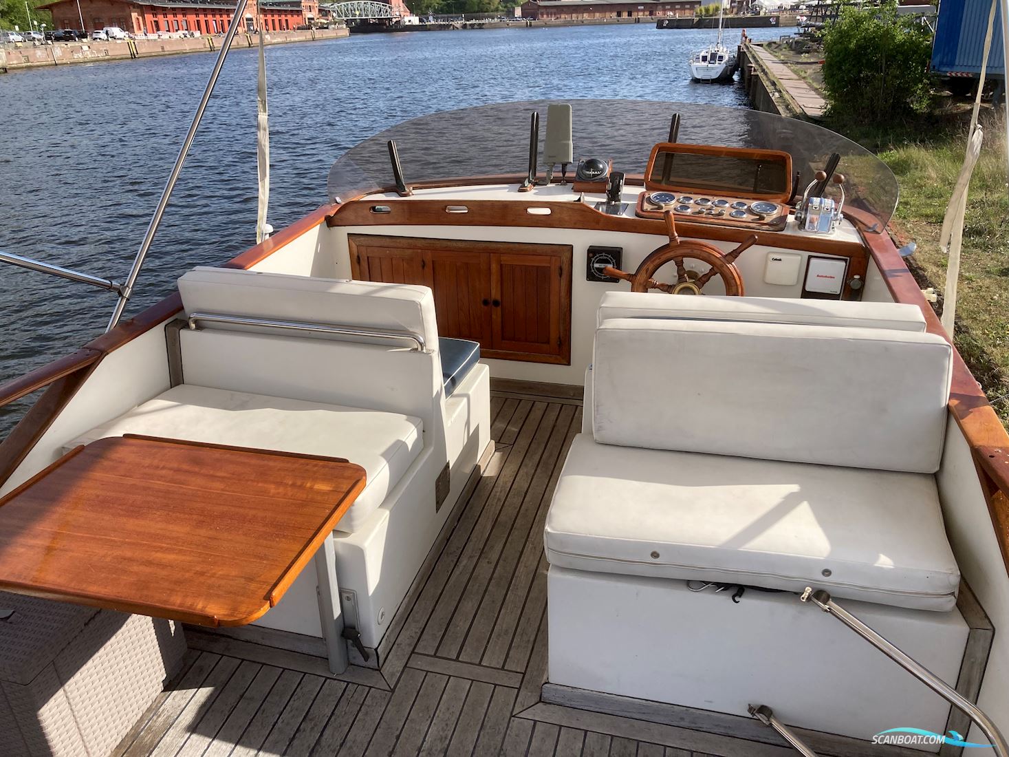 Ams Trawler 34 DC