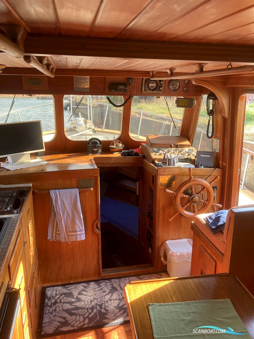 Ams Trawler 34 DC