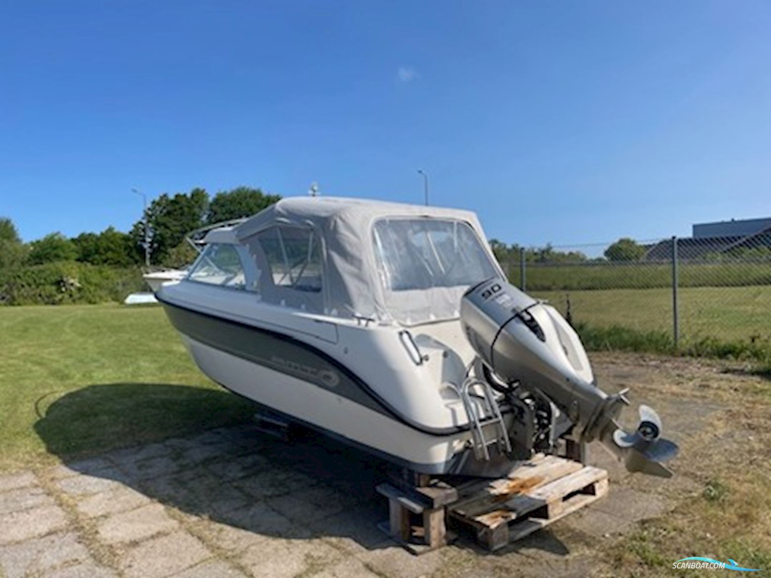AMT 185 HT med Honda 90 hk 4-takt 