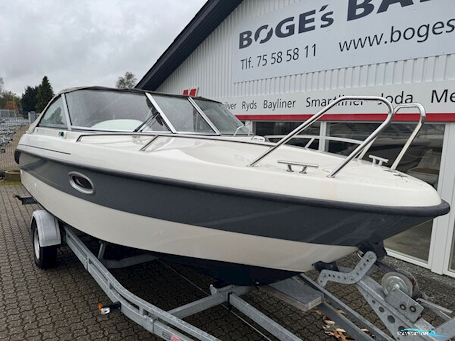 AMT 200 DC med 135 hk Honda-EFI 4 takt og 1800 kg Brenderup bådtrailer - Anvisningssalg