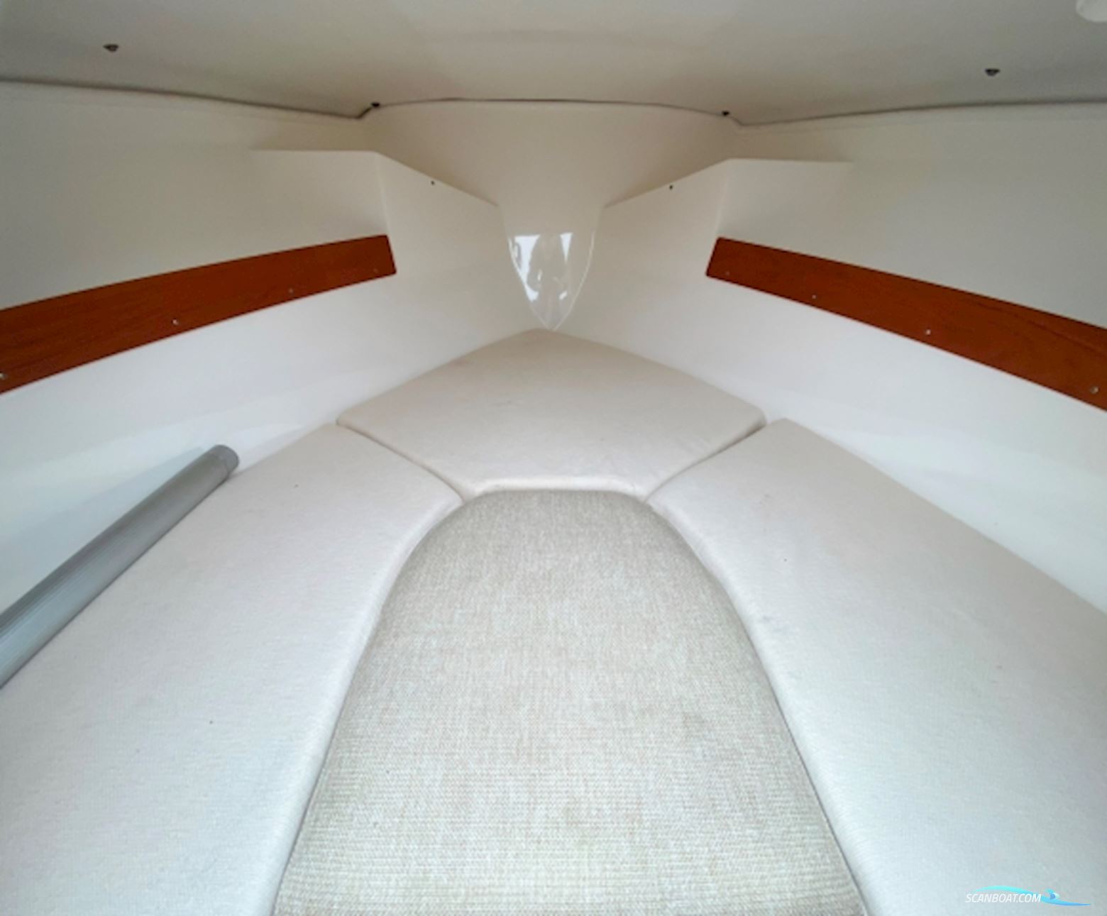 AMT 200 DC med 150 HK Suzuki-EFI 4 takt - udstyr