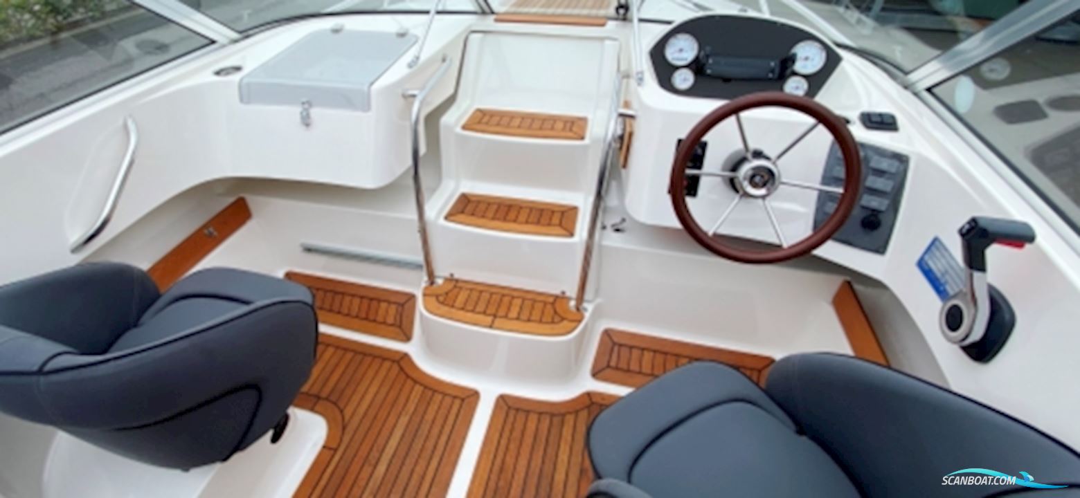 AMT 200 DC med 150 HK Suzuki-EFI 4 takt - udstyr