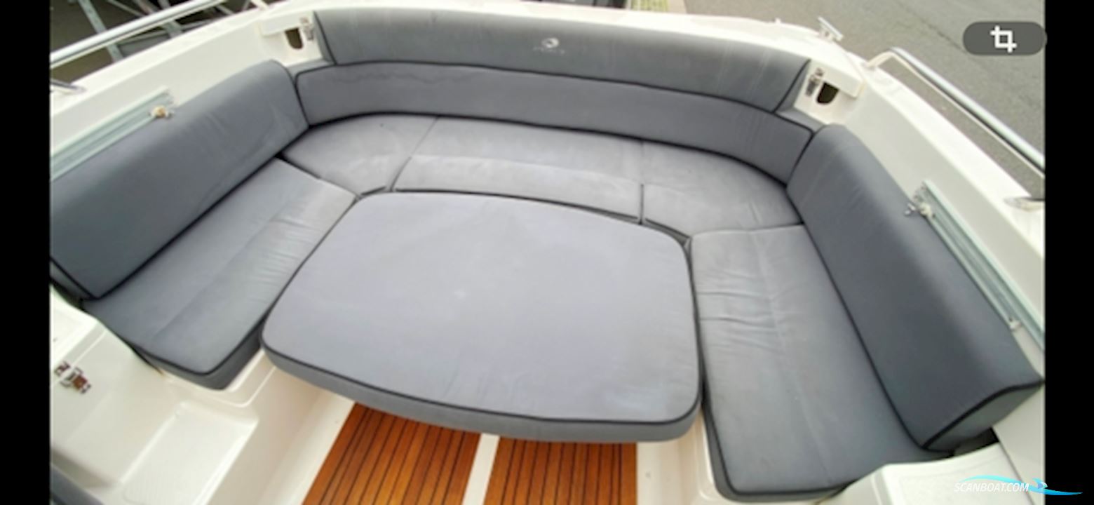 AMT 200 DC med 150 HK Suzuki-EFI 4 takt - udstyr