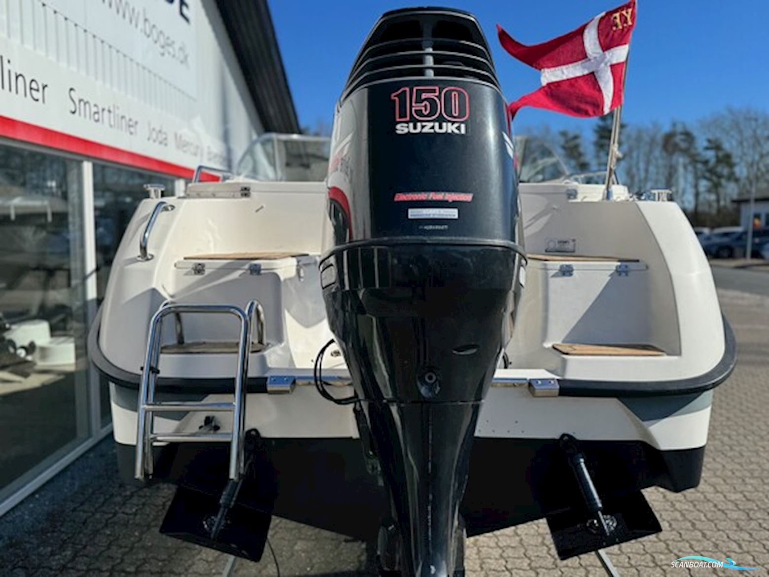 AMT 200 DC med 150 HK Suzuki-EFI 4 takt - udstyr