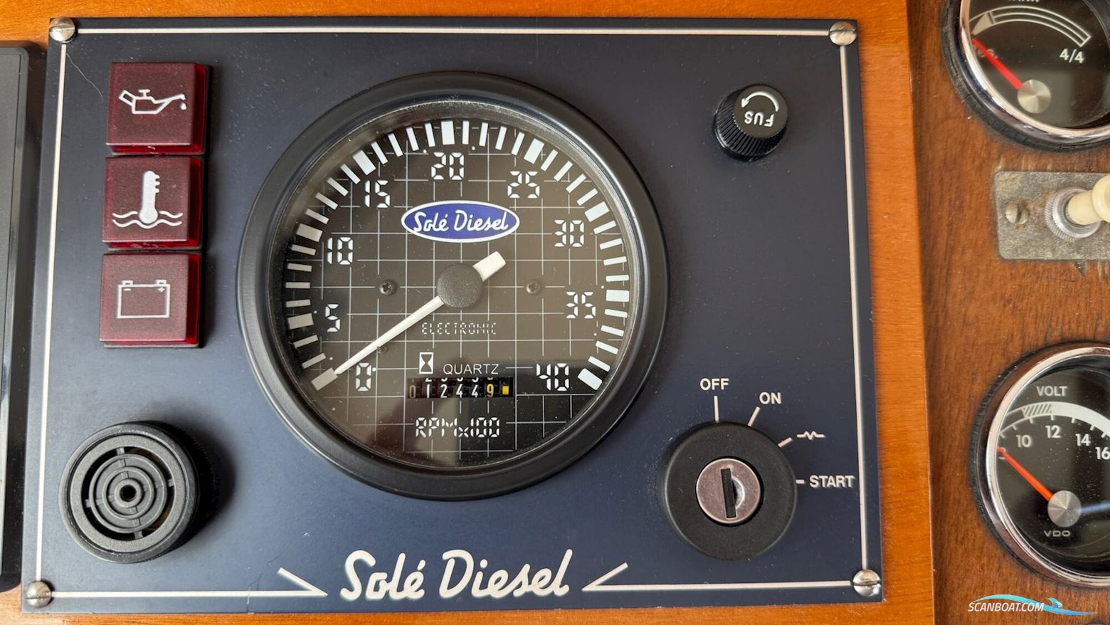 Amulet Vlet 10.00 OK AK