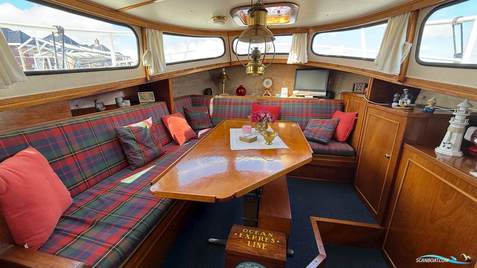 Amulet Vlet 10.00 OK AK