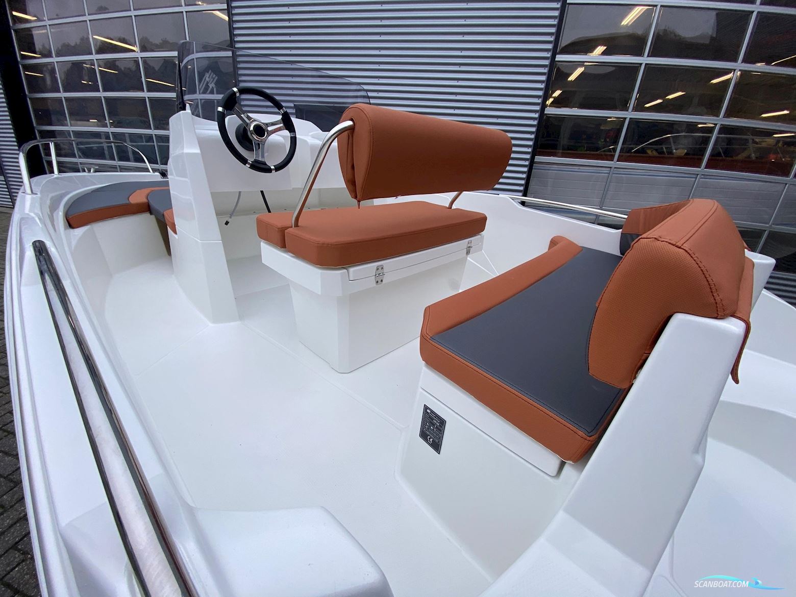 An Marin Aston 18 - NEW -