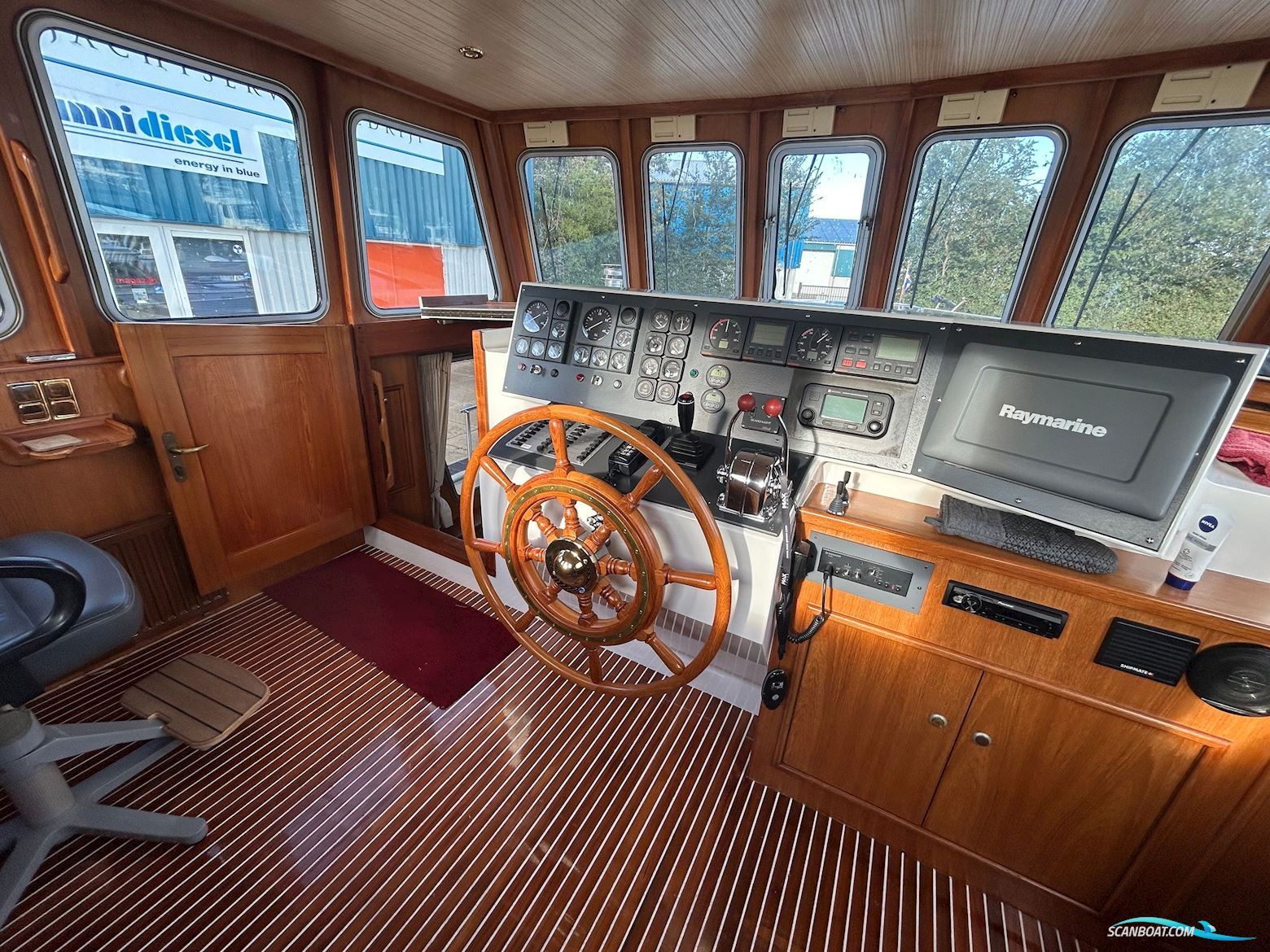 Ankertrawler 1700 AK/PH