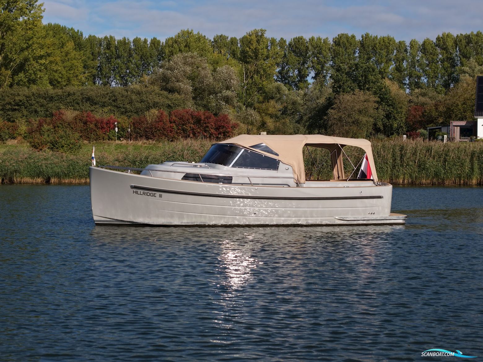 Antaris Seventy7 Cabin