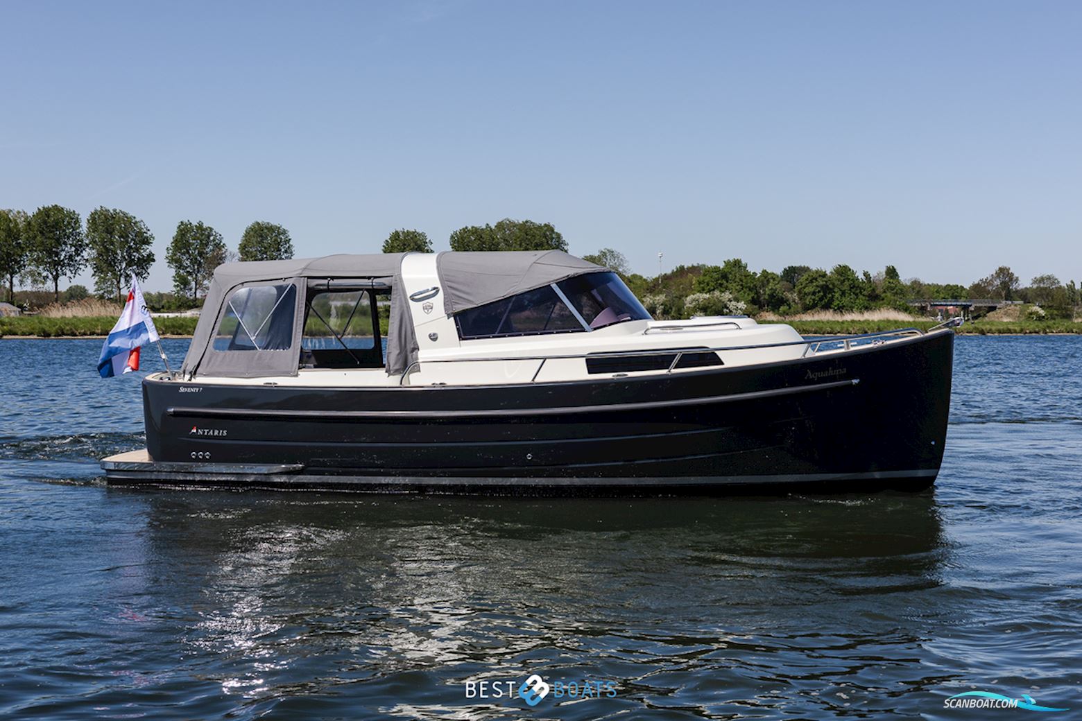 Antaris Seventy7 Cabin Motorbåd 2019, med Vetus is Een Internationaal Bekend Merk Voor Hoogwaardige Scheepsmotoren, Boegschroeven en Technische Watersportproducten. Het Merk Staat Bekend om b motor, Holland