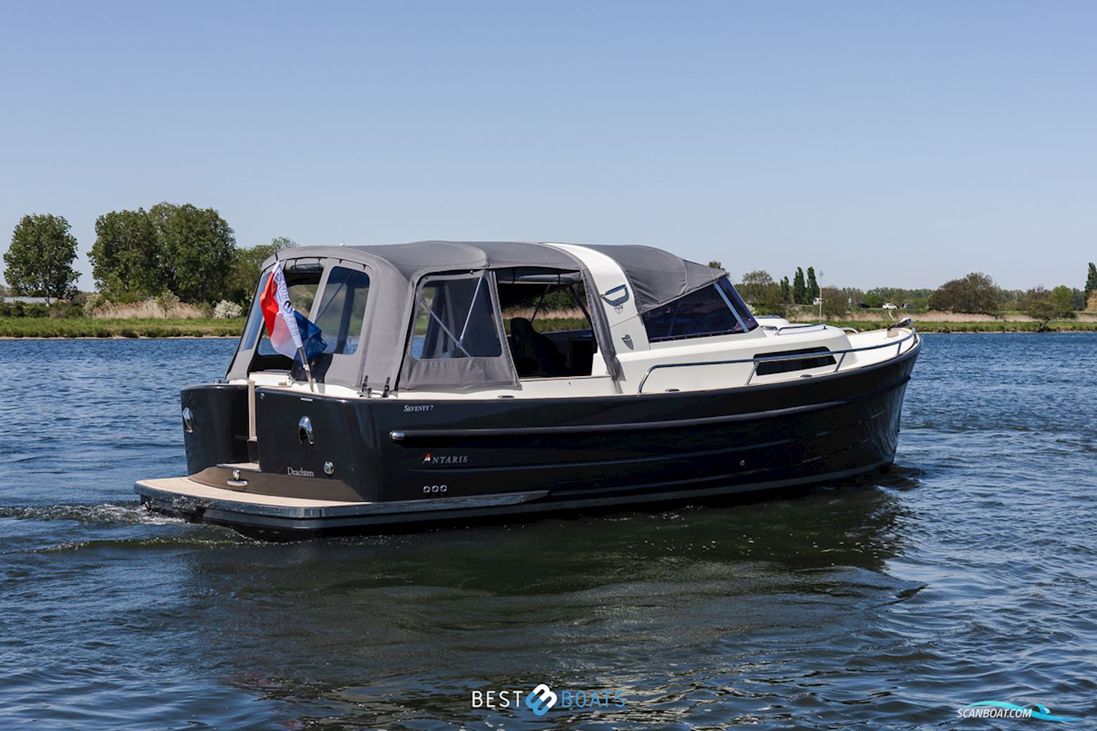 Antaris Seventy7 Cabin