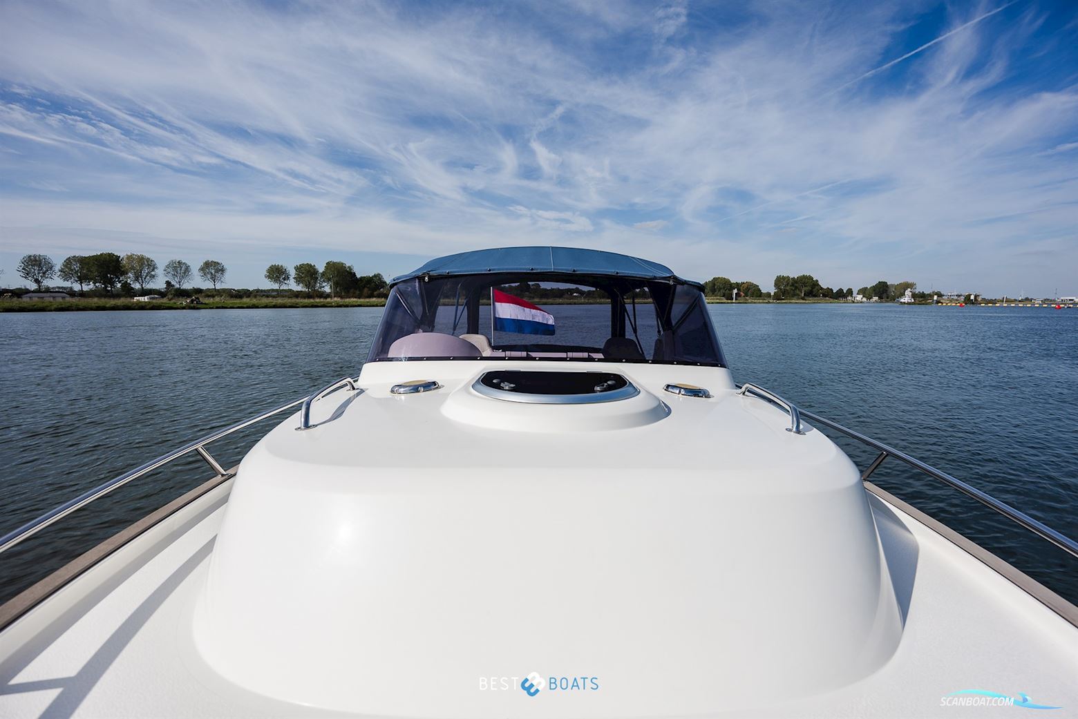 Antaris Seventy7 Cabin