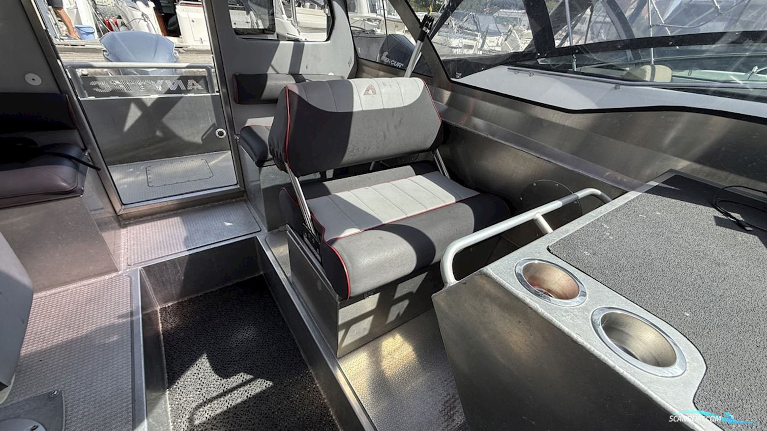 ANYTEC 747 CAB