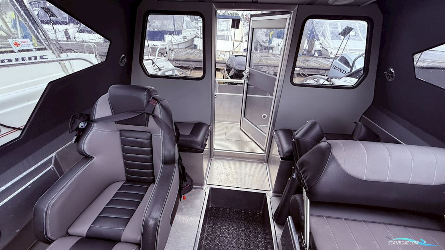 Anytec 747 Cab