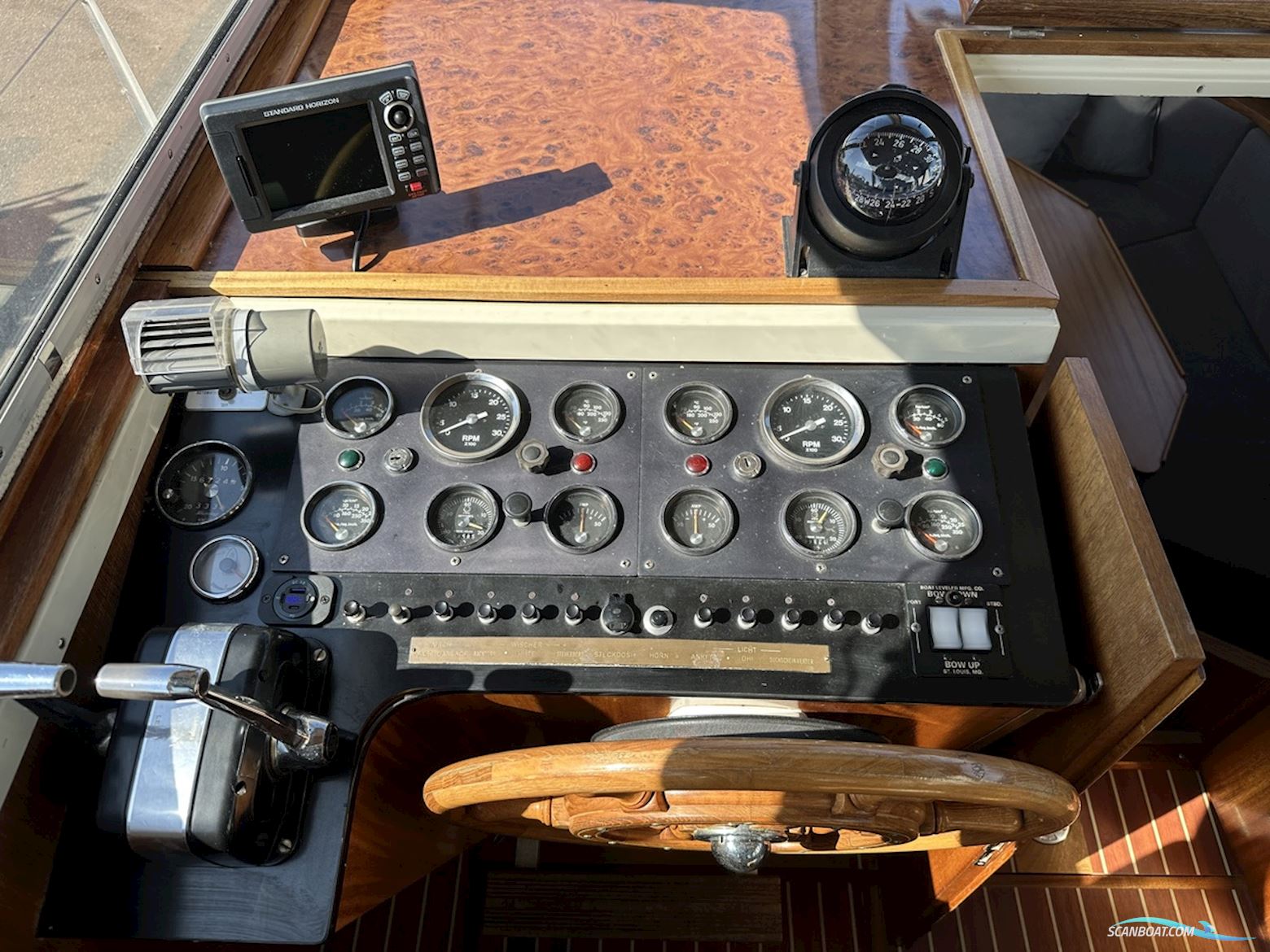 Apollo  32 TT de Luxe AK