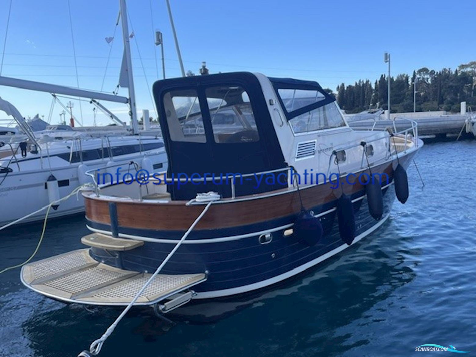Apreamare 10 Cabinato Motorbåd 2001, med VM  motor, Kroatien