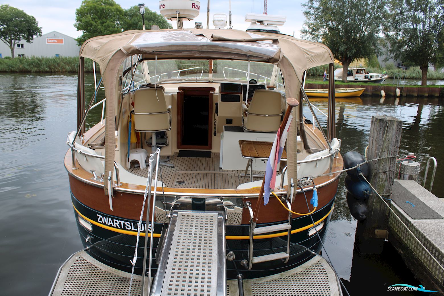 Apreamare 11m semi cabinato