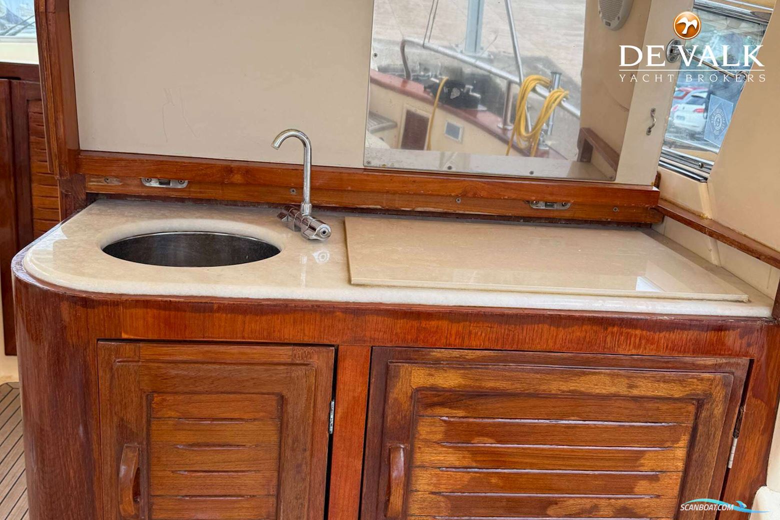 Apreamare 12 Semi-cabinato