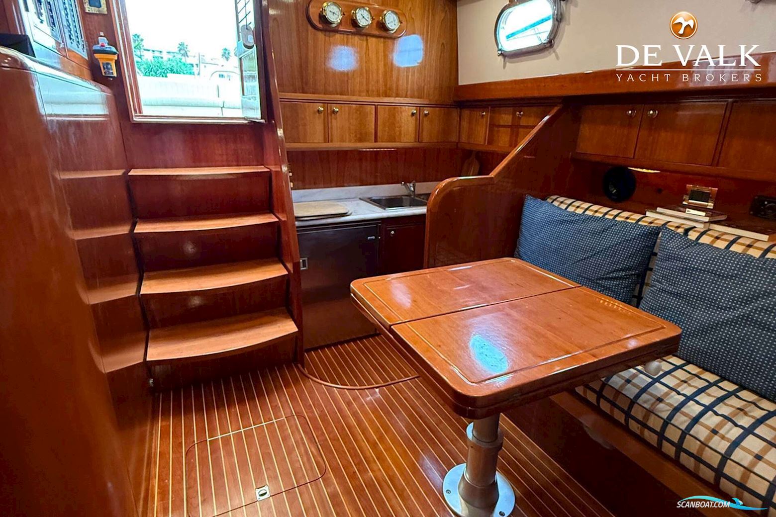 Apreamare 12 Semi-cabinato