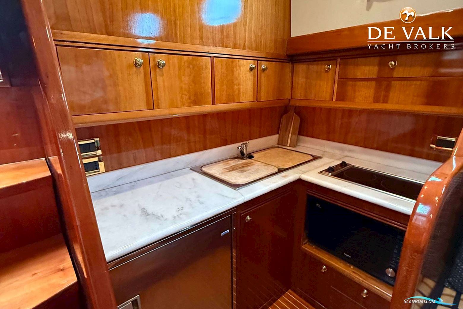 Apreamare 12 Semi-cabinato